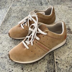 Timberland suede tennis shoes- size 8.5M